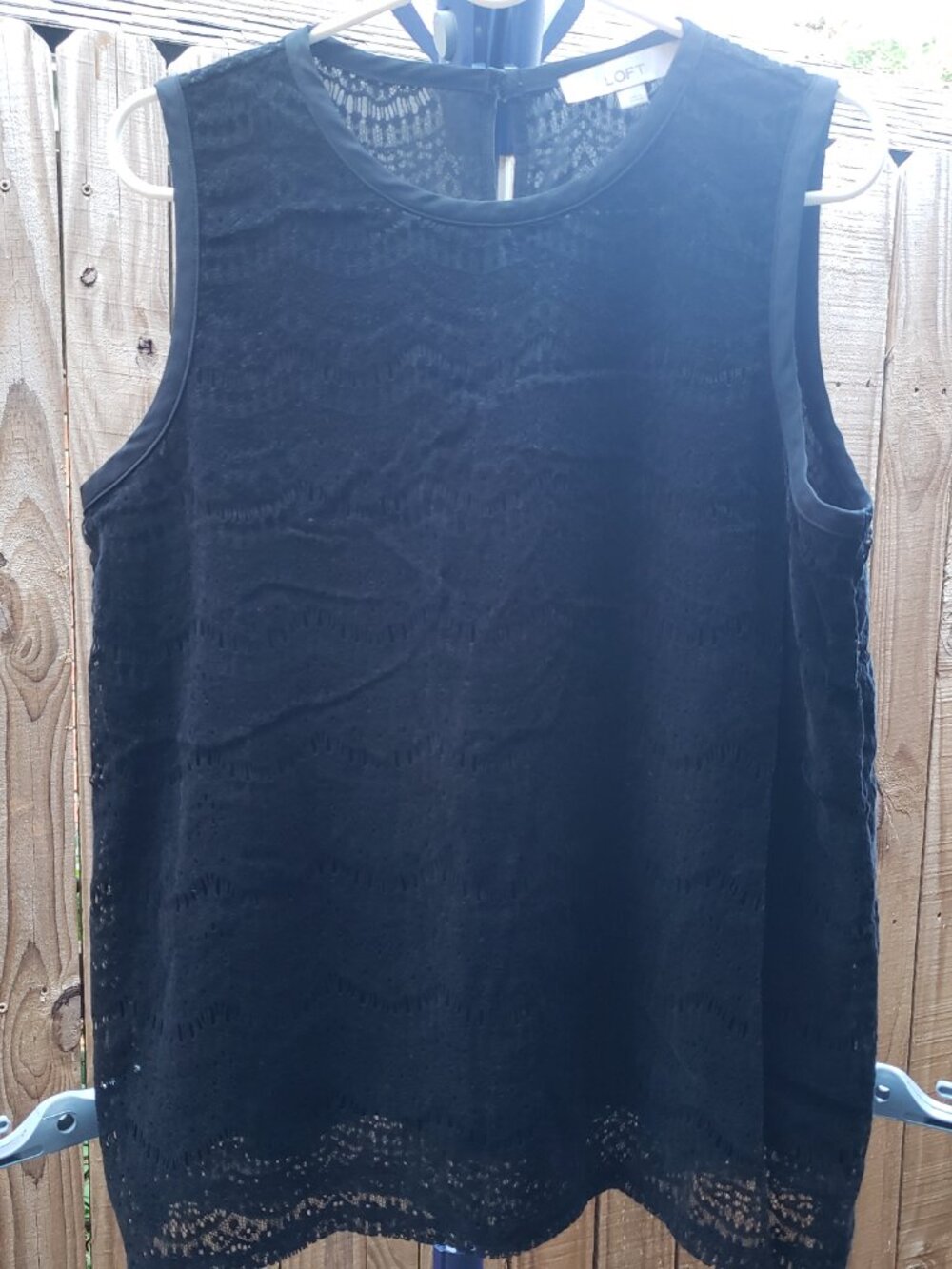 EUC LOFT jet black sleeveless soft nylon dainty cutouts overlay (L)